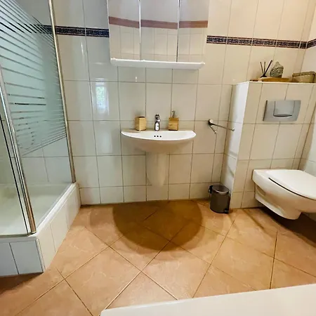 شقة Gemuetlich*nespresso*netflix*arbeitsplatz*parkplatz *